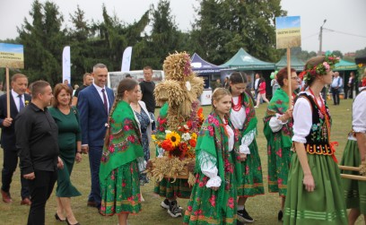 Dożynki Powiatowo-Gminne w Rudołowicach – święto plonów, tradycji i wspólnoty!