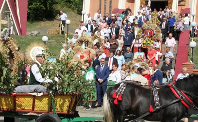 DOŻYNKI GMINNE W BYSTROWICACH – ŚWIĘTO PLONÓW, TRADYCJI, KULTURY I WSPÓLNOTY.