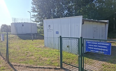 Rusza realizacja projektu „Przebudowa i rozbudowa Automatycznej Kontenerowej Stacji Uzdatniania Wody w Tyniowicach”. Rusza realizacja projektu „Przebudowa i rozbudowa Automatycznej Kontenerowej Stacji Uzdatniania Wody w Tyniowicach”.