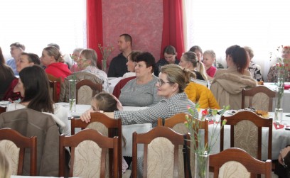 "Niech Dzień Kobiet przyniesie wszystkim Paniom radość i spełnienie marzeń!”