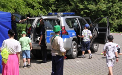 Roźwienicki Park Rozbrzmiał Śmiechem – Bajeczny Gminny Dzień Dziecka!