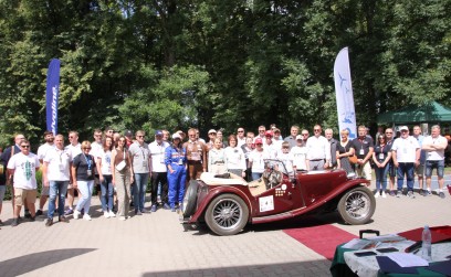 Klasyka motoryzacji zawitała do Roźwienicy! 