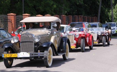 Klasyka motoryzacji zawitała do Roźwienicy! 