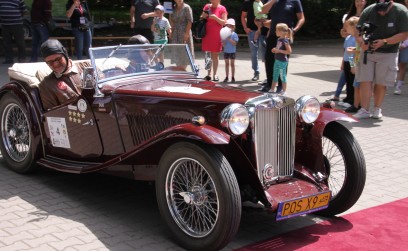 Klasyka motoryzacji zawitała do Roźwienicy! 