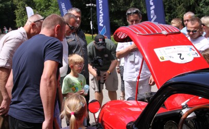 Klasyka motoryzacji zawitała do Roźwienicy! 