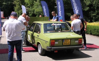 Klasyka motoryzacji zawitała do Roźwienicy! 