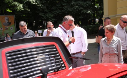Klasyka motoryzacji zawitała do Roźwienicy! 