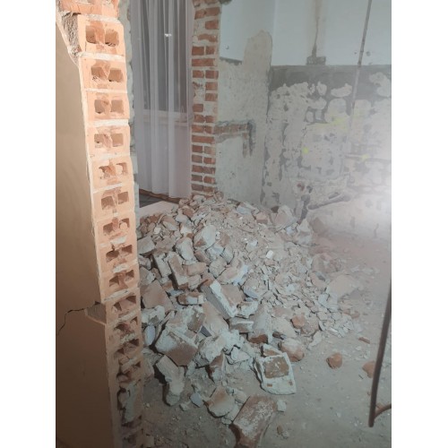 Trwają prace remontowe w Wiejskim Domu Kultury w Cząstkowicach. Trwają prace remontowe w Wiejskim Domu Kultury w Cząstkowicach.